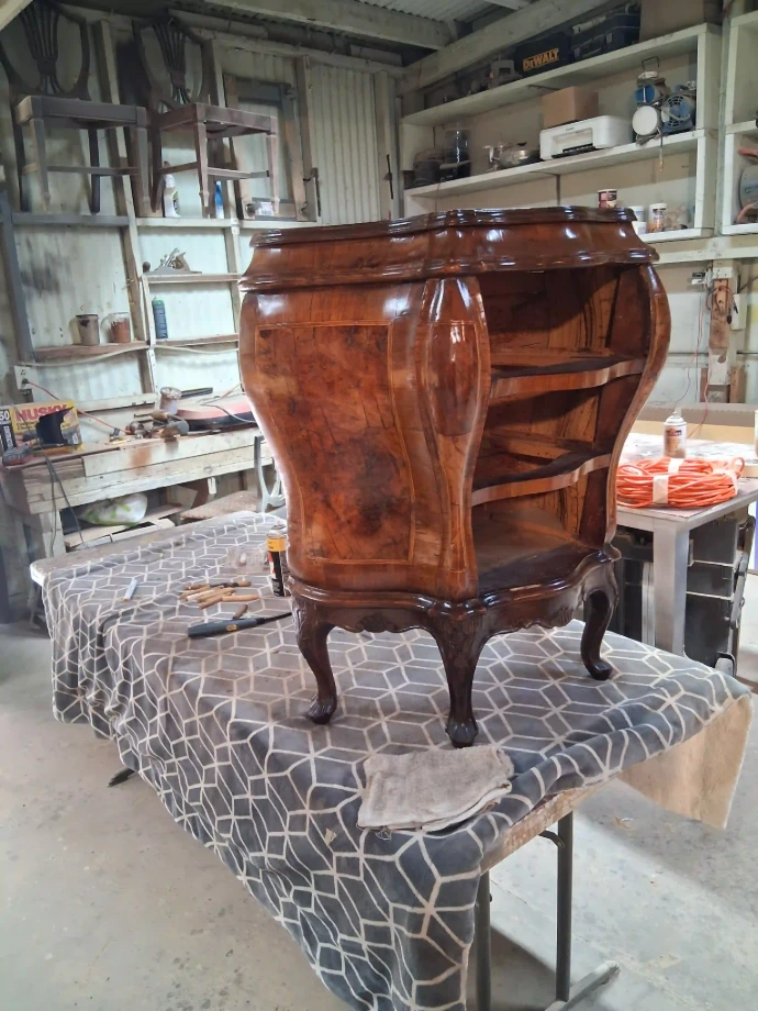luxury wood staining service